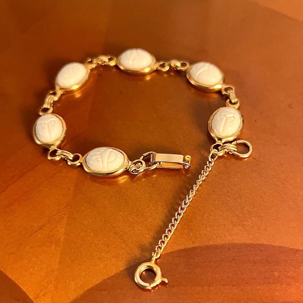 Vintage Scarab Carved Milk Glass Gold Tone Bracelet